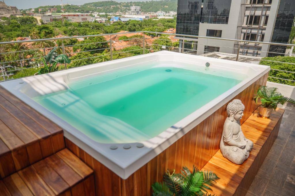 Bahia 79 Apartasuite: Surrounding environment