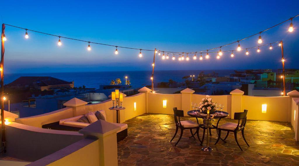 Bastión Luxury Hotel: Surrounding environment