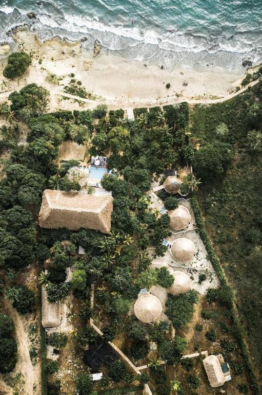 Blue Apple Beach - Island Hotel: Property views