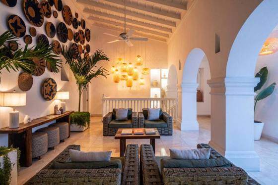Casa La Cartujita: Shared lounge/TV area