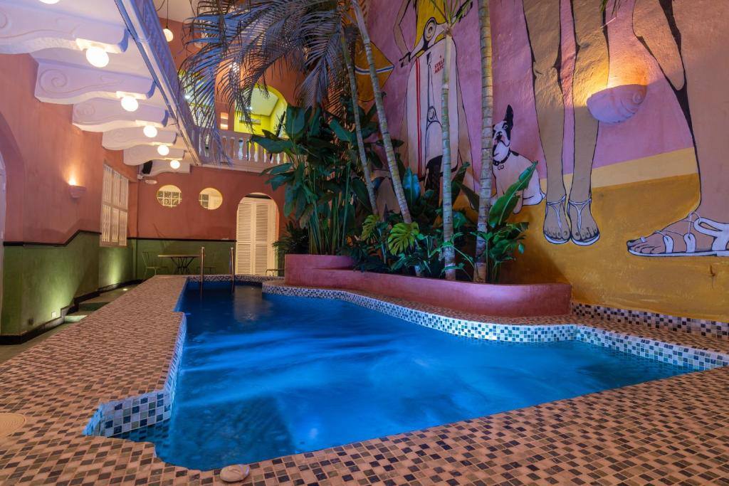 Casa Movida Hostel: Swimming pool
