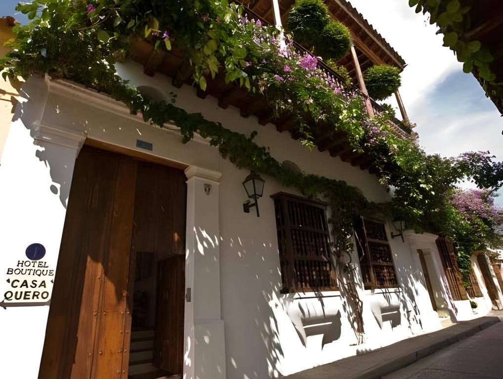 Casa Quero: Exterior view