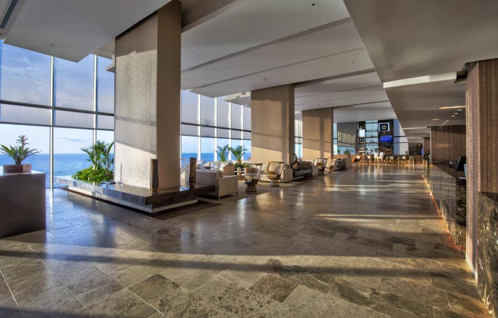 Estelar Cartagena de Indias Hotel y Centro de Convenciones: Lobby