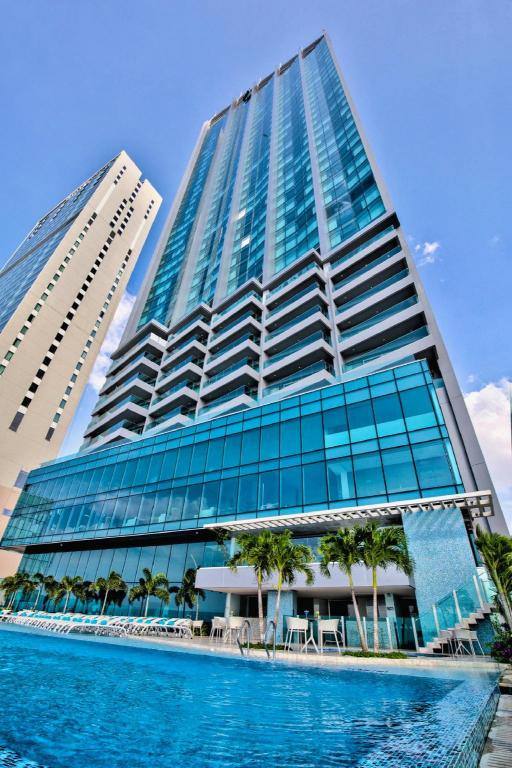 Estelar Cartagena de Indias Hotel y Centro de Convenciones: Property views