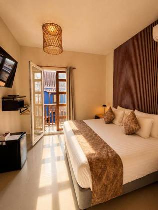 Ethnic Thematic Hotel: Guestroom