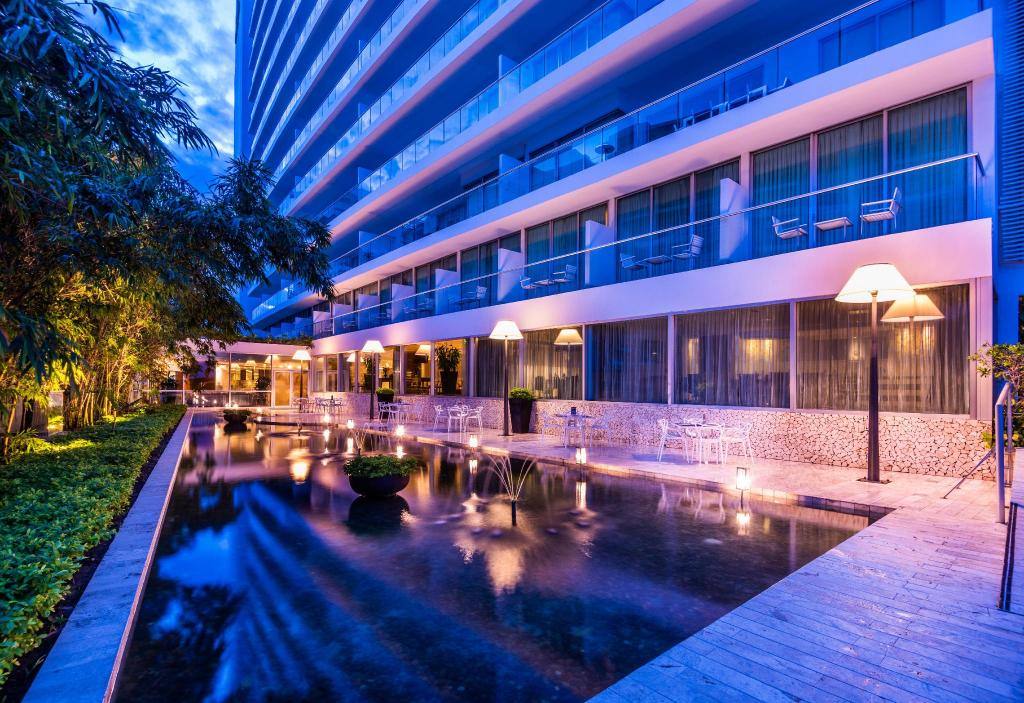 Holiday Inn Cartagena Morros By IHG: Property views