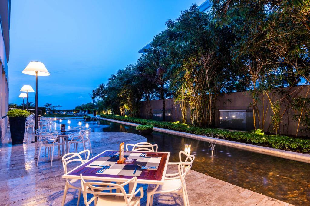 Holiday Inn Cartagena Morros By IHG: Property views