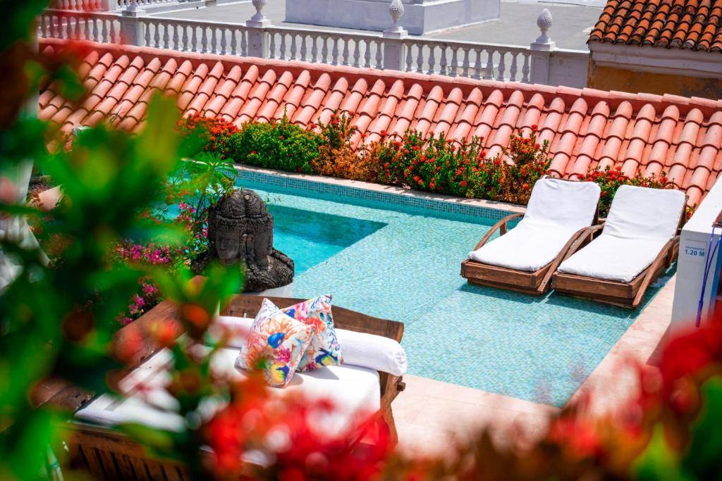 Hotel Aguamarina: Surrounding environment
