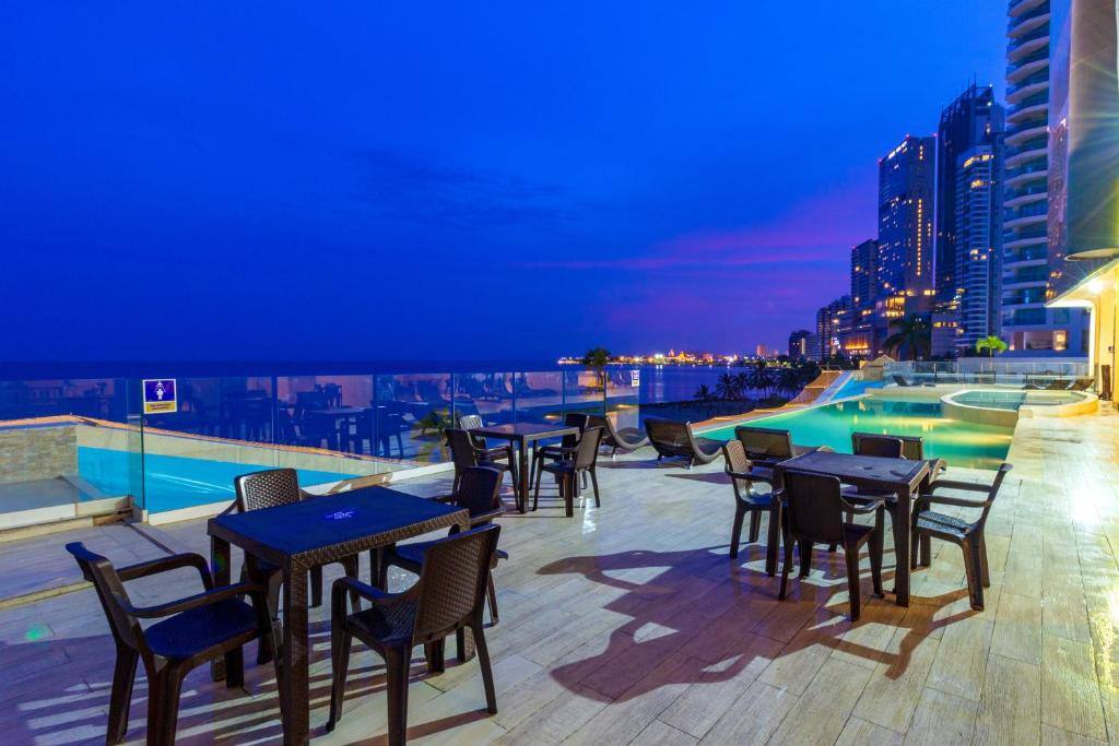 Hotel Cartagena Dubai: Swimming pool