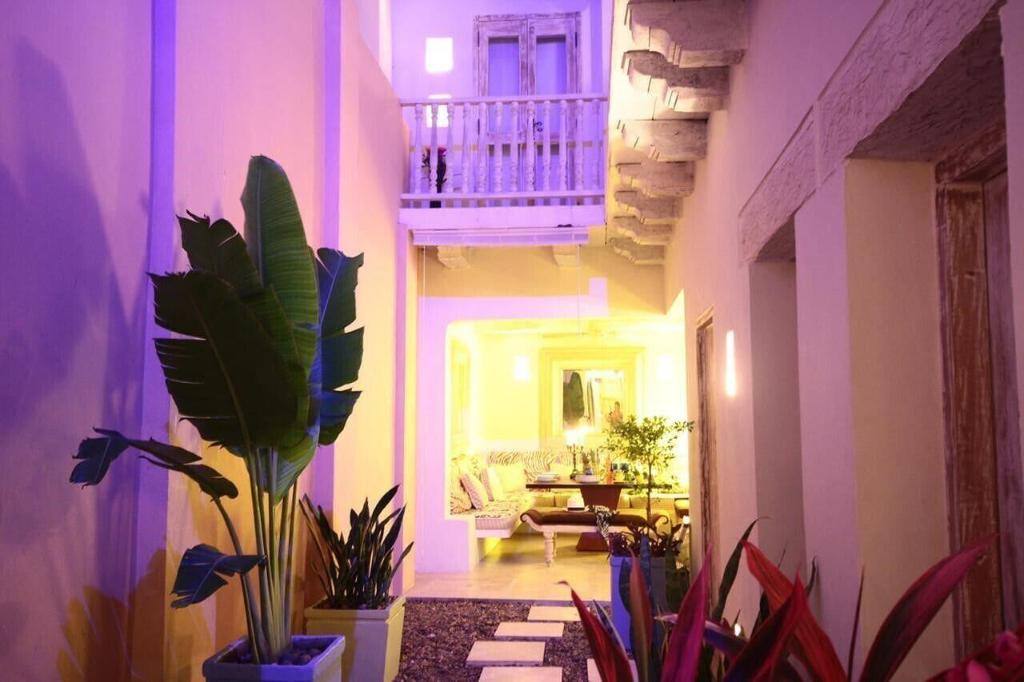 Hotel Casa Logos Comfort Stay: Property views