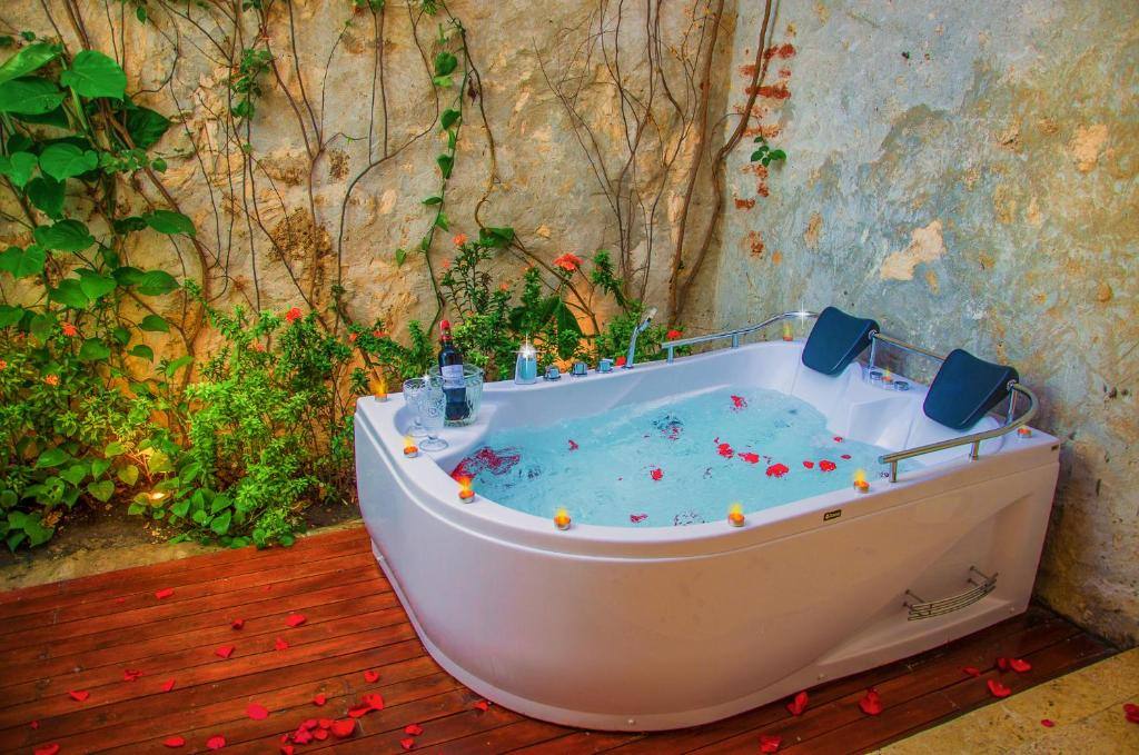 Hotel Casa Pizarro: Facilities