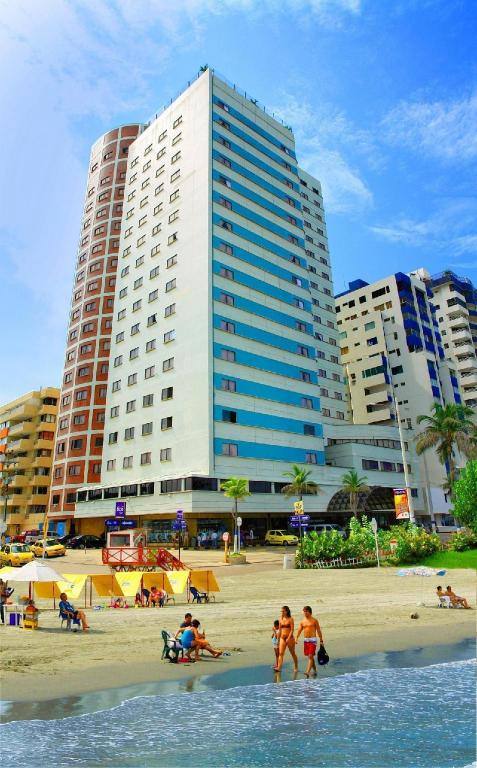 Hotel Dorado Plaza: Property views