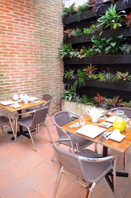 Hotel Galeria La Trinidad: Garden