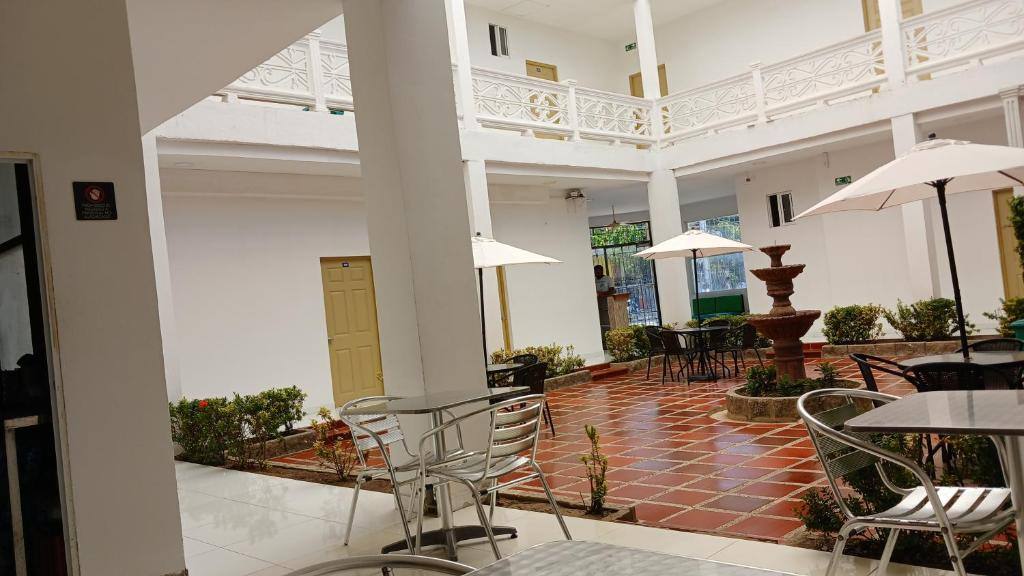 Hotel High Park: Facilities