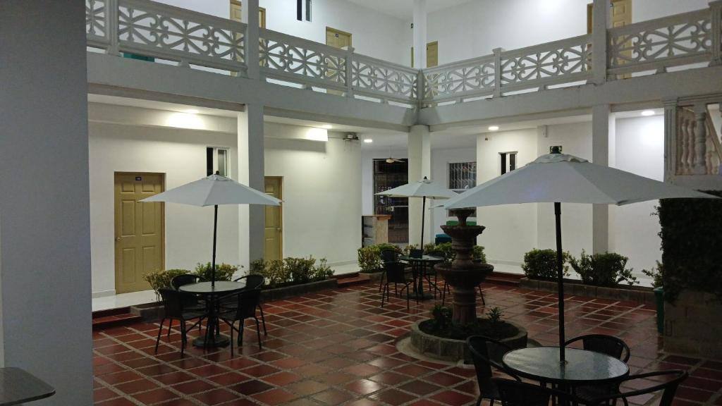 Hotel High Park: Surrounding environment