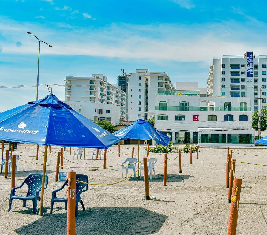 Hotel Isla Capri: Beach