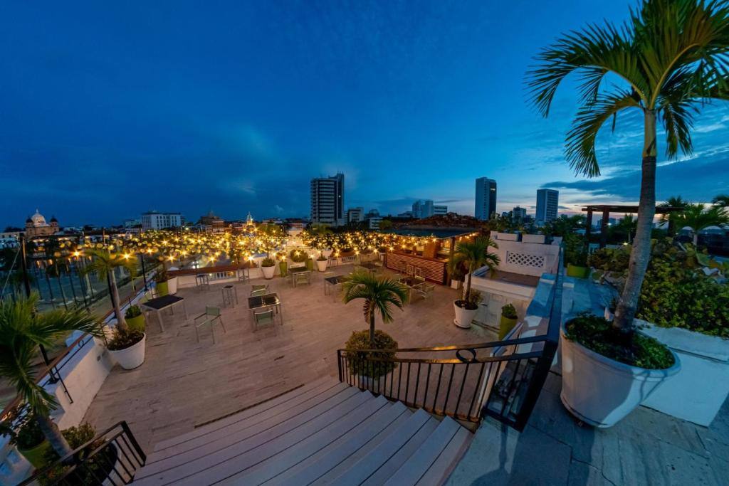 Hotel Monterrey: Balcony/terrace
