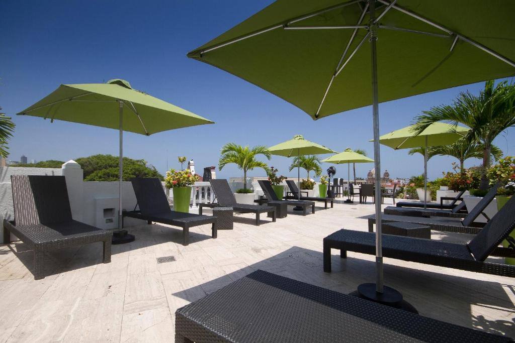 Hotel Monterrey: Swimming pool