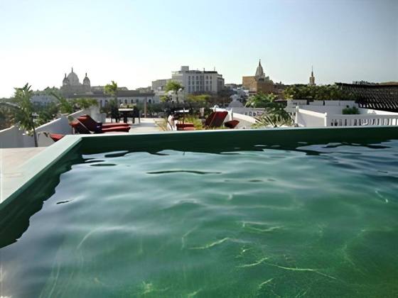 Hotel Monterrey: Swimming pool
