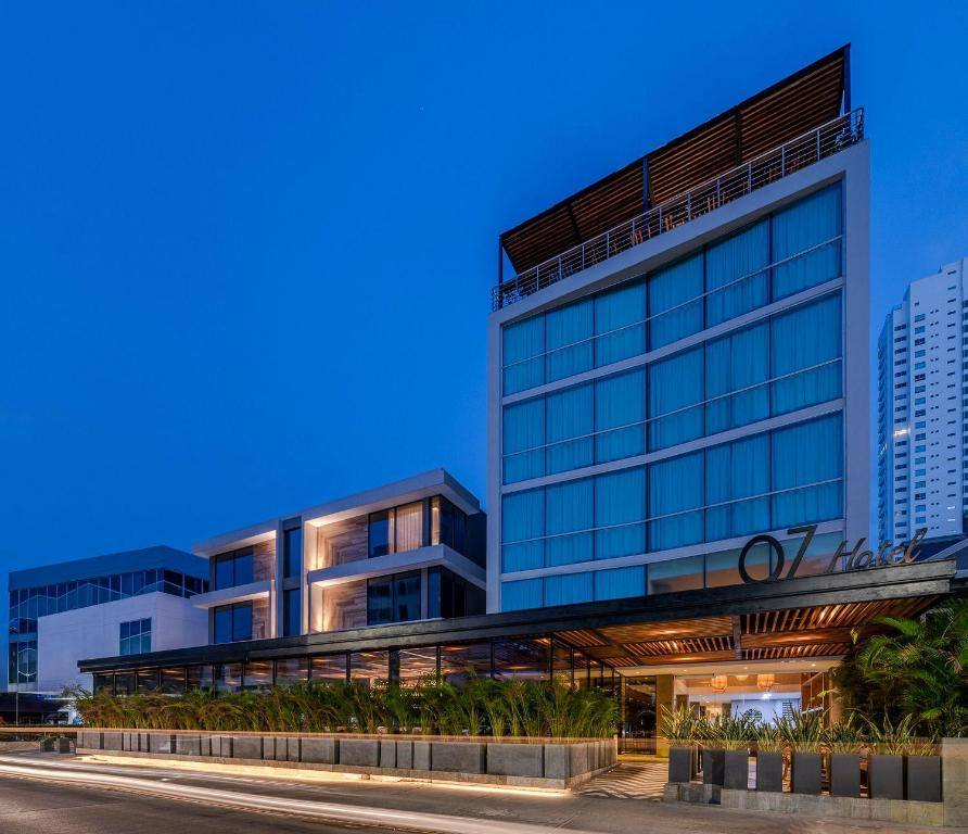 Hotel OZ Grand: Exterior view