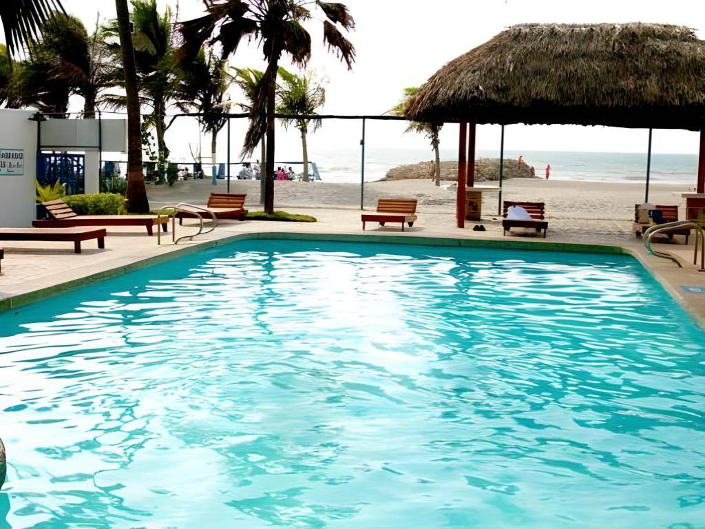 Hotel Playa Club: Swimming pool