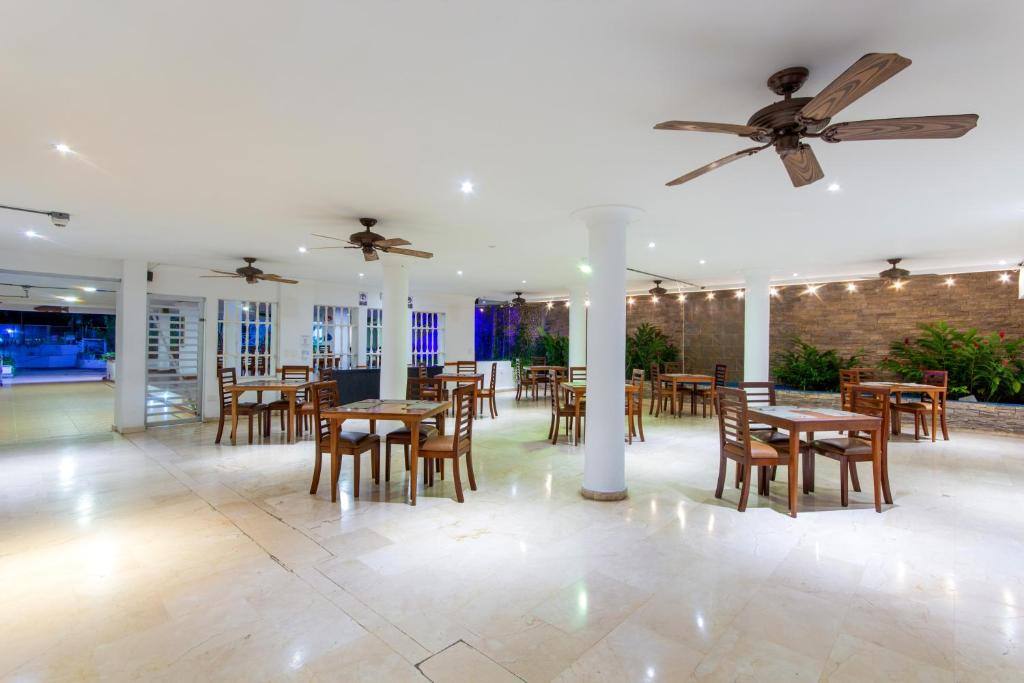 Hotel Playa Club: Restaurant