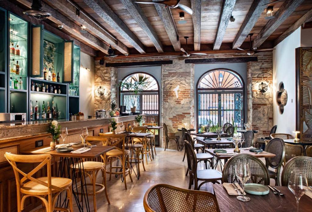Hotel Porvenir: Bar/lounge