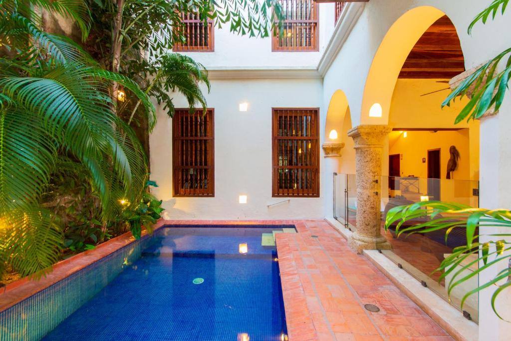 Hotel Quadrifolio: Swimming pool