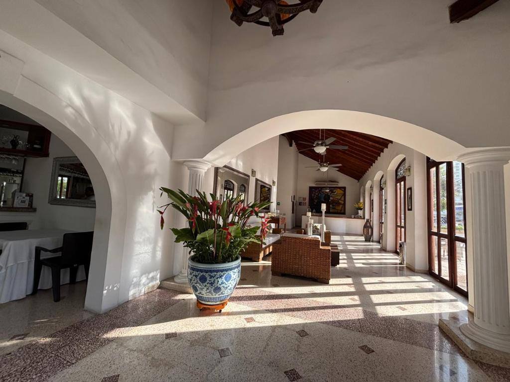 Hotel San Martin: Property views