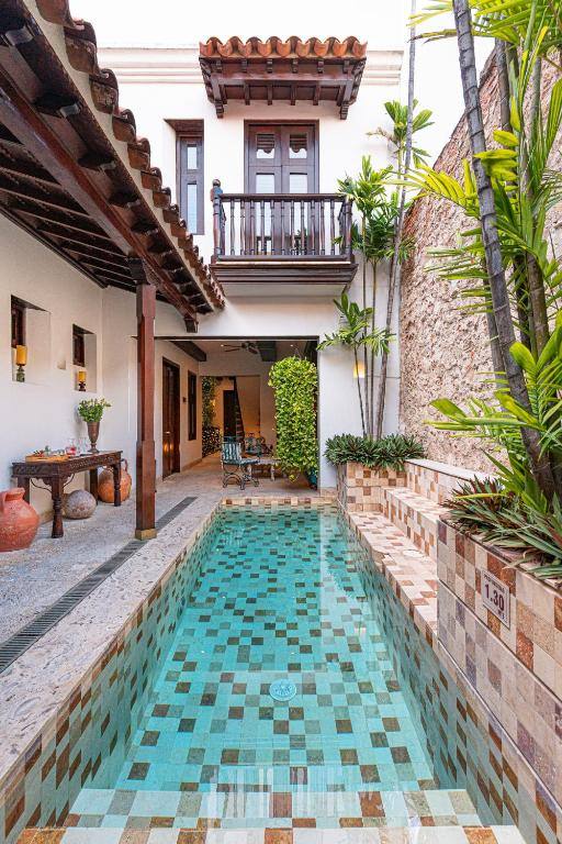 Hotel Santo Toribio: Exterior view