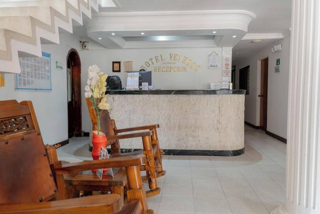 Hotel Veleros: Exterior view