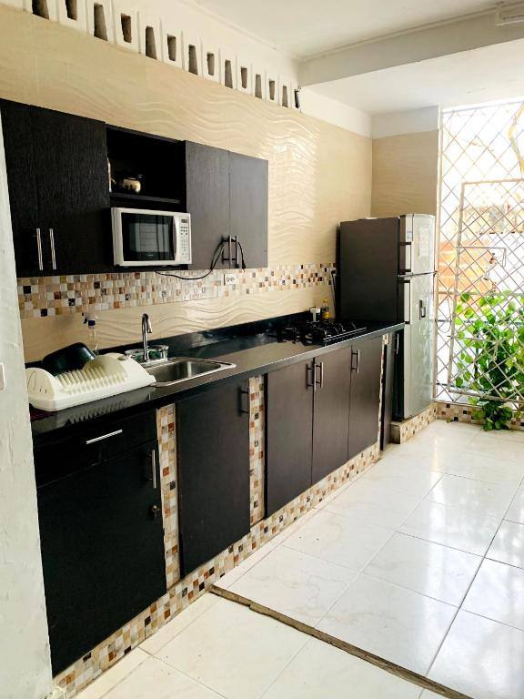 La Espanola: Kitchen