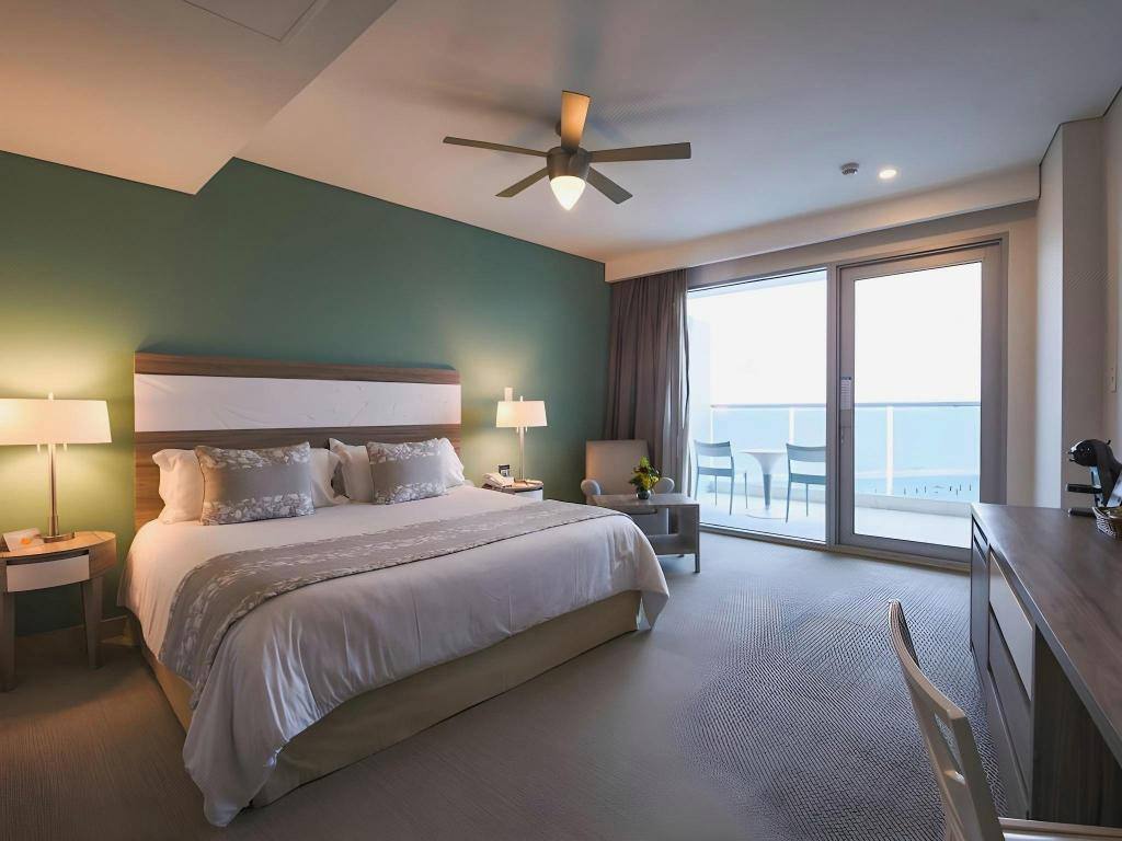Las Americas Torre Del Mar: Rooms