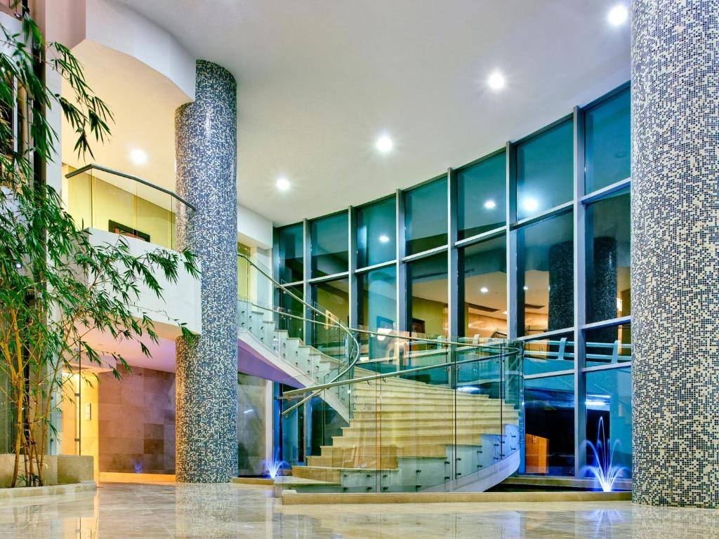 Las Americas Torre Del Mar: Lobby