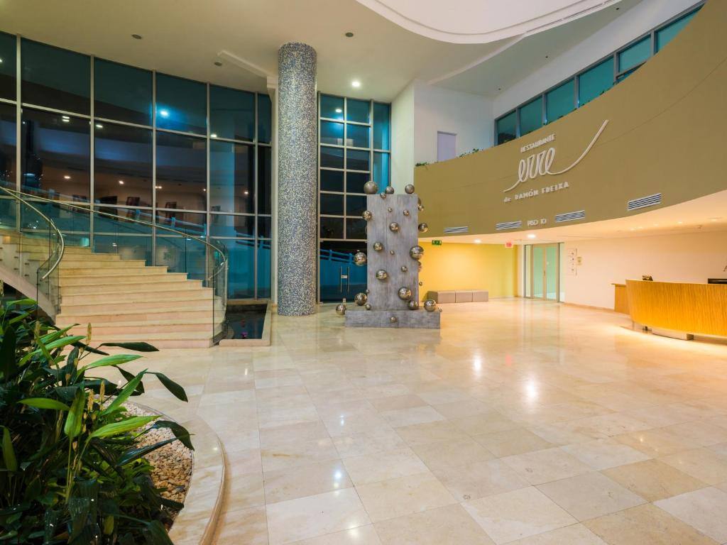Las Americas Torre Del Mar: Lobby