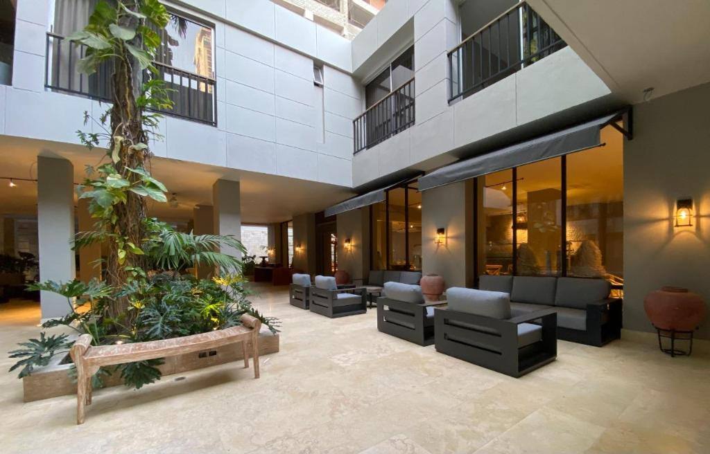 Madisson Boutique Hotel: Surrounding environment