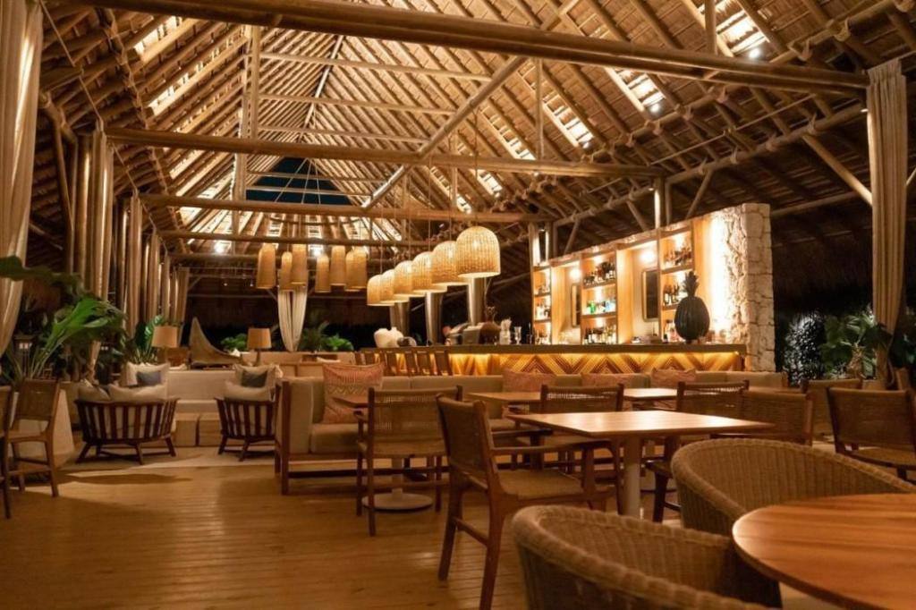 Makani Luxury Wanderlust: Dining