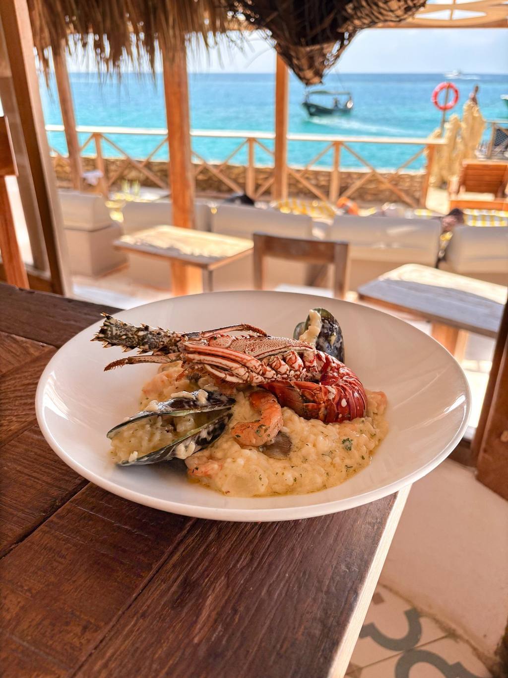 Mangata Beach Club: photo 3