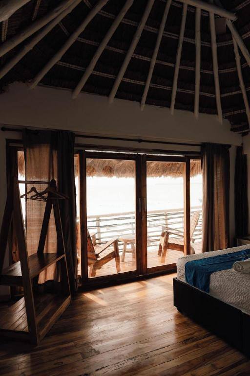 Nena Beach Club & Hotel: Rooms