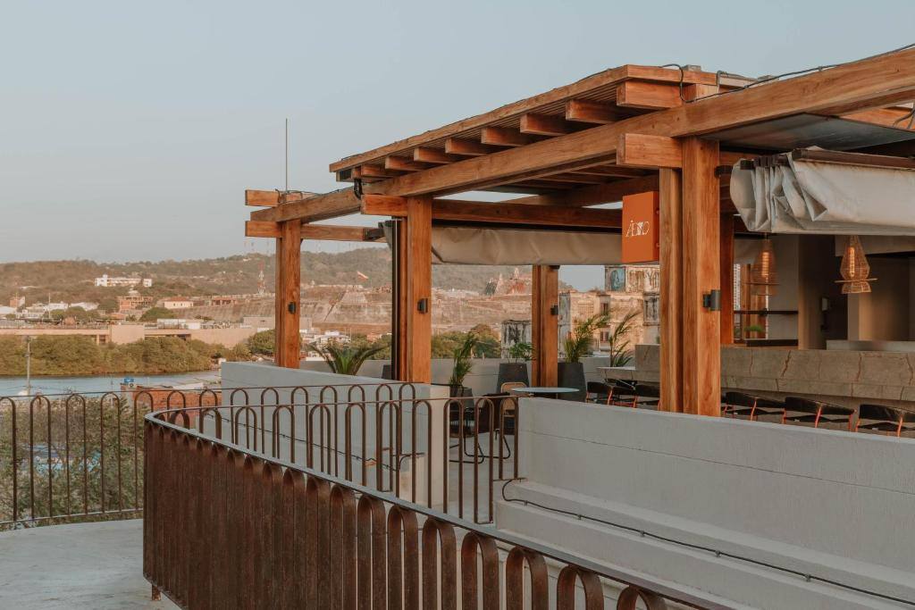 Osh Hotel Cartagena: Balcony/terrace