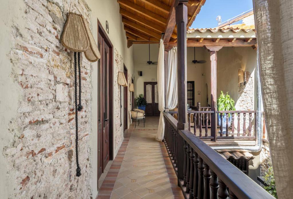Privado Designer Boutique Hotel: Balcony/terrace