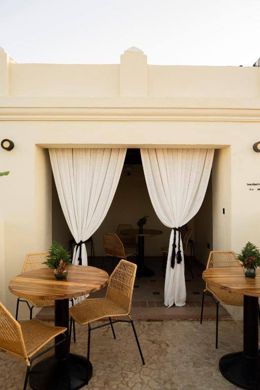 Privado Designer Boutique Hotel: Balcony/terrace