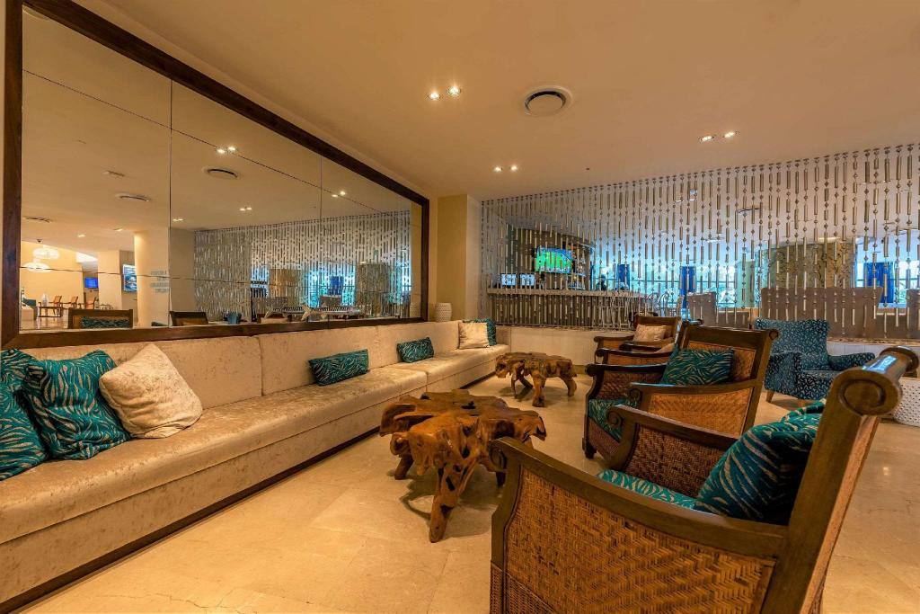 Radisson Cartagena Ocean Pavillion Hotel: Lobby