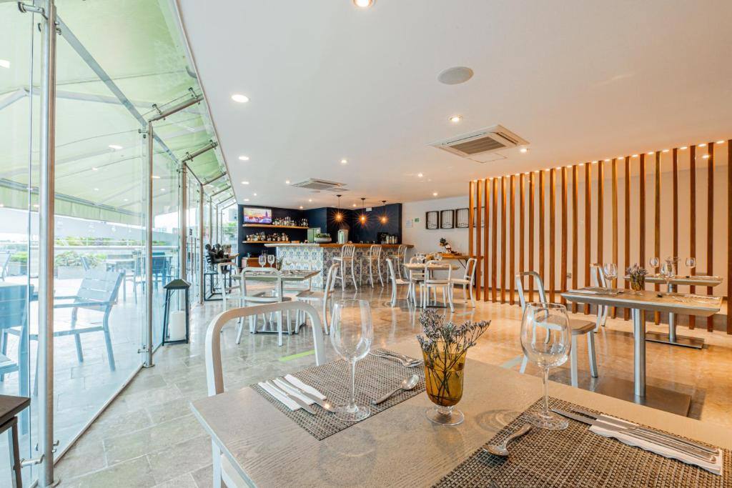 San Lazaro Art Hotel: Restaurant