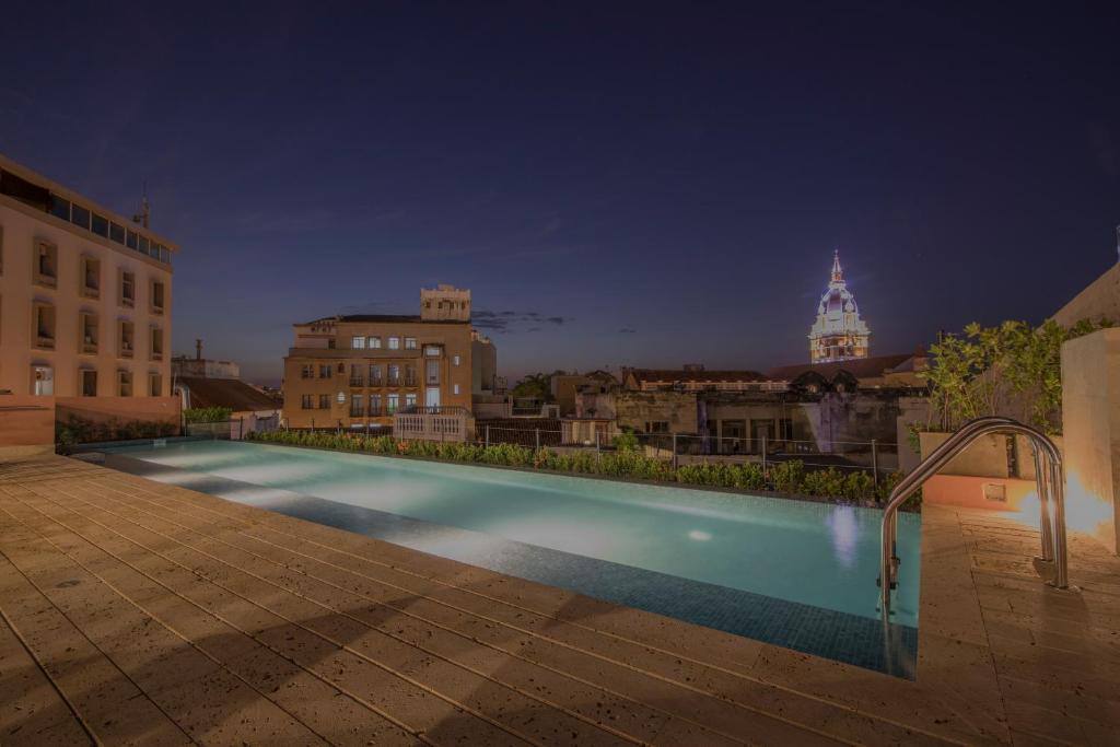 Santa Catalina Hotel: Swimming pool