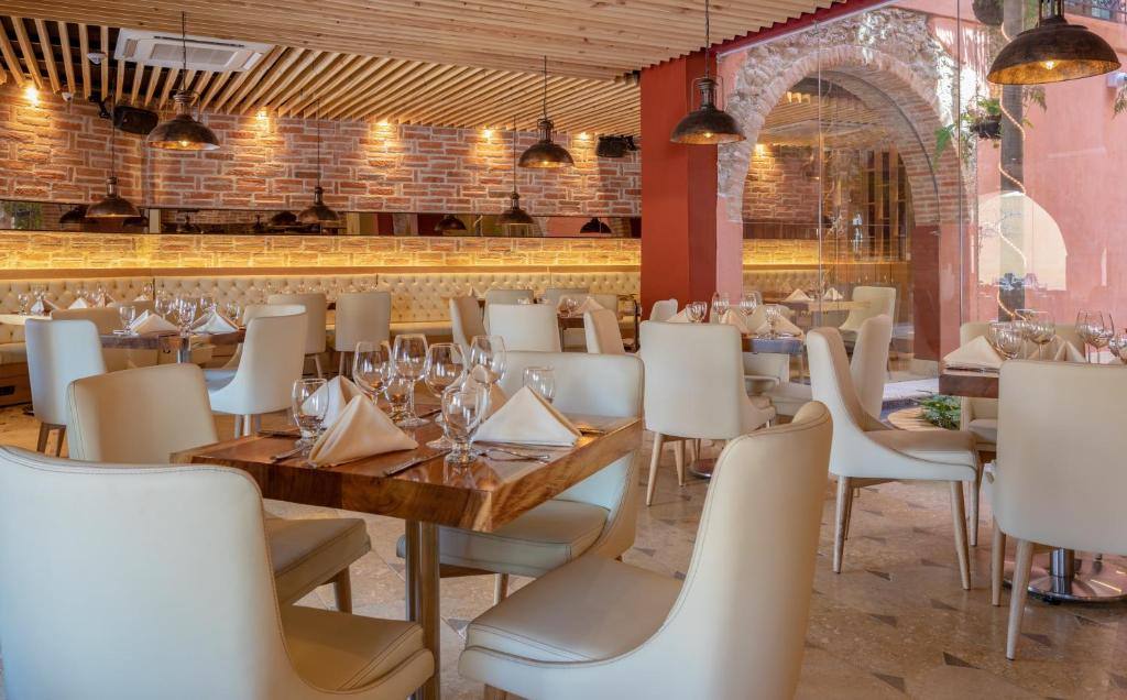 Santa Catalina Hotel: Restaurant