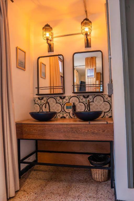 Socialtel Cartagena: Bathroom