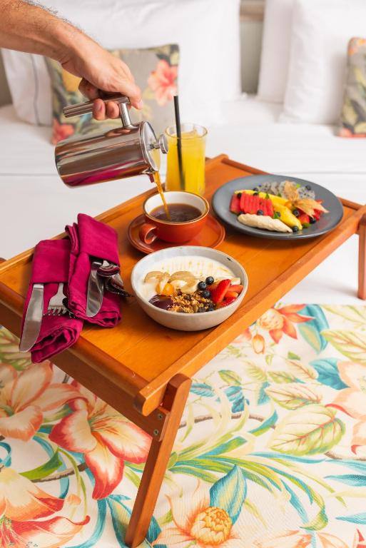 Townhouse Boutique Hotel: Food and beverages