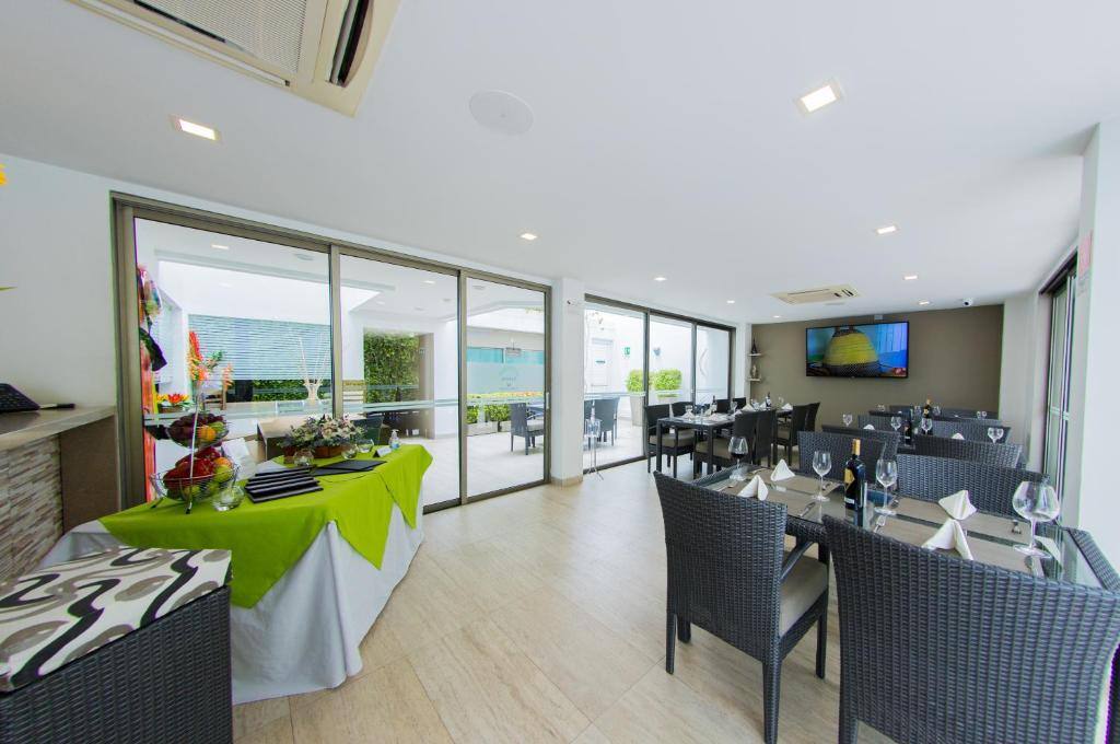 Varanasi Hotel Boutique: Restaurant