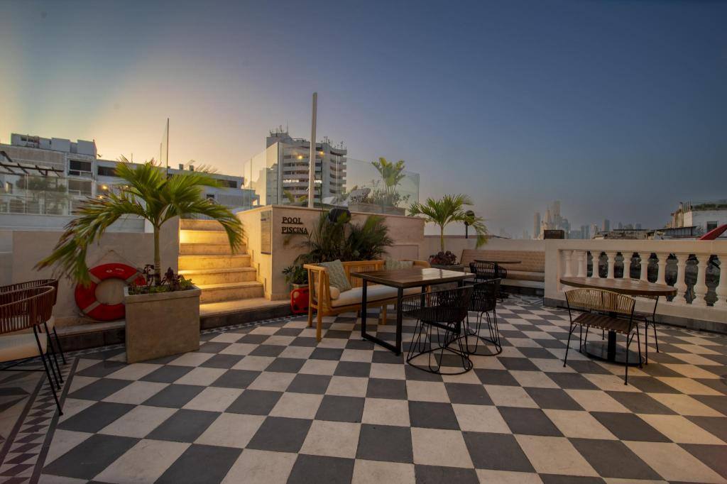 Voila Centro Historico: Balcony/terrace